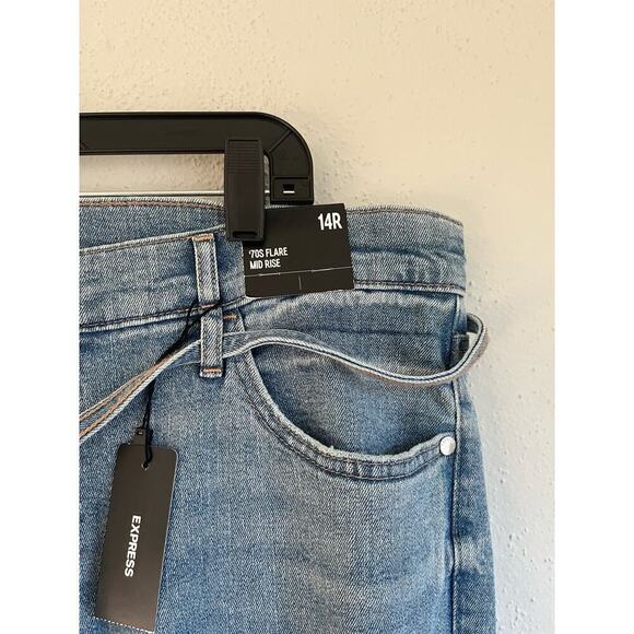 Express Woman Mid Rise Medium Wash Belted '70s Flare Jeans, Size 14R - Picture 6 of 10